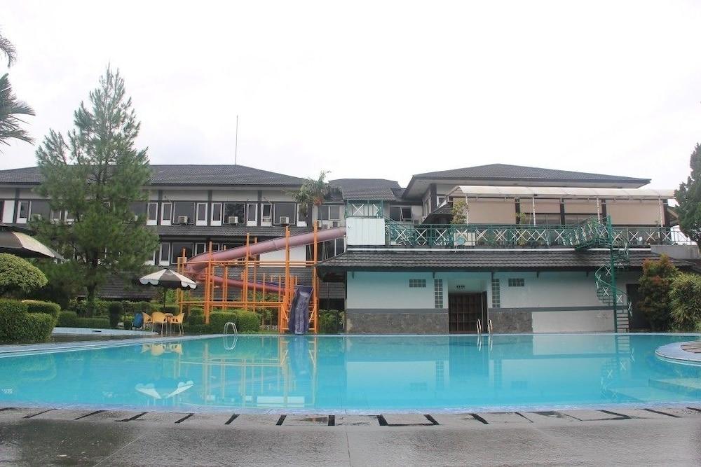 Hotel Parama Puncak Exterior foto